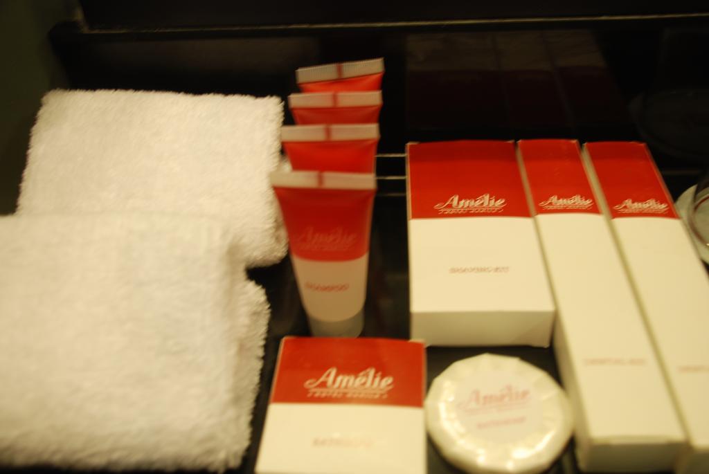 Amelie Hotel Manilla Buitenkant foto