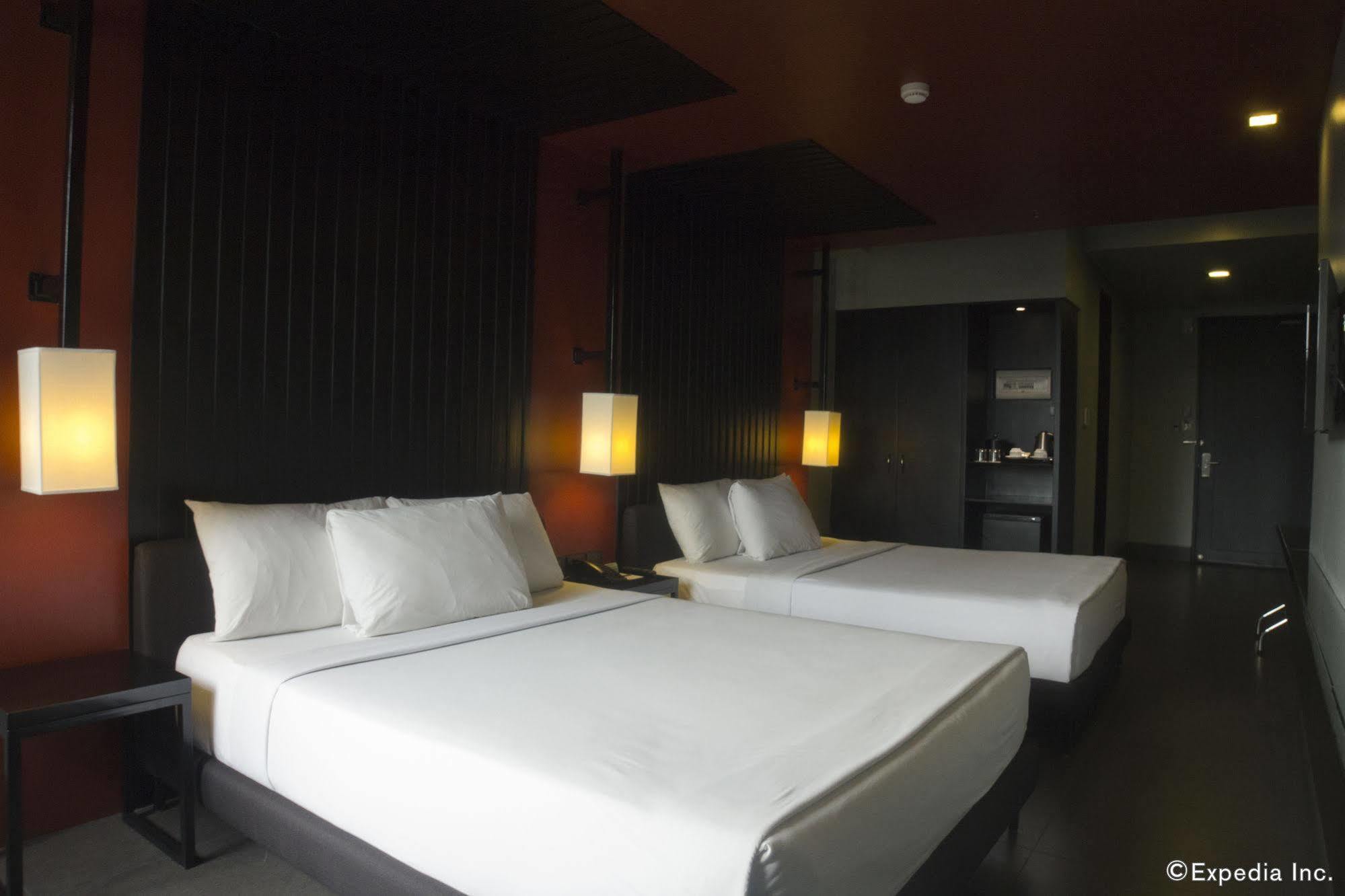 Amelie Hotel Manilla Buitenkant foto
